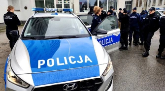 Młodzi mundurowi odwiedzili komendę