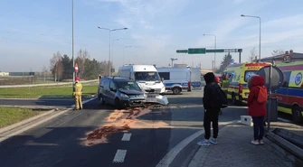 Zderzenie dwóch pojazdów na Rakowskiej