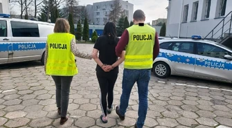 Kompletnie pijana opiekowała się dzieckiem