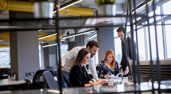 Jak utrzymać wysoki poziom motywacji w miejscu pracy?