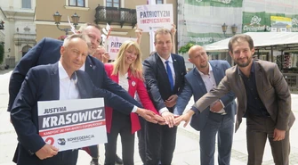 Kandydaci Konfederacji do Europarlamentu na Rynku Trybunalskim przekonywali do siebie mieszkańców miasta