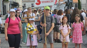 Pątnicy już w drodze. W niedzielę dotrą na Jasną Górę