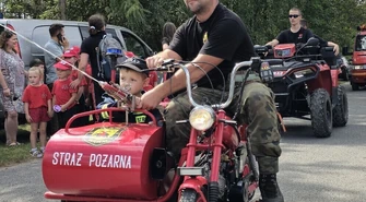 Zabytkowe sikawki konne i przenośne można było podziwiać w Przygłowie (FILM)