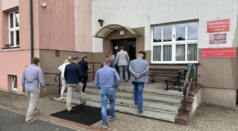 Radni obejrzeli szkoły