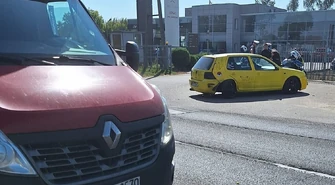 Zderzenie dwóch samochodów na Wojska Polskiego