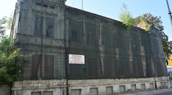 Zrujnowany „Comfort” wystawiony na sprzedaż