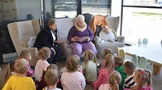 Spotkanie z Babcią, książką i wyobraźnią - Dzień Postaci z Bajek w Mediatece