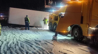 Ślisko na drogach. Jedźcie ostrożnie