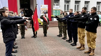 Młodzież z Bujen ślubowała