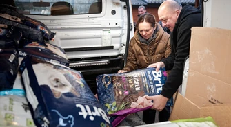 Świąteczne prezenty dla zwierząt w schroniskach