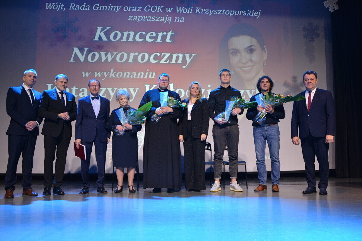 Koncert Noworoczny w Woli Krzysztoporskiej. Wyróżniono zasłużonych dla gminy