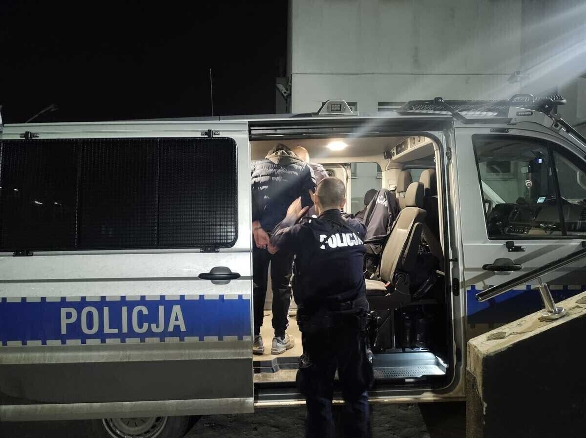 Policja zatrzymała 17-latka z narkotykami