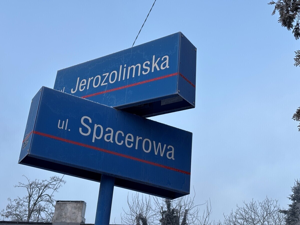 Zmiana pierwszeństwa na skrzyżowaniu ulic Spacerowej i Jerozolimskiej w Piotrkowie