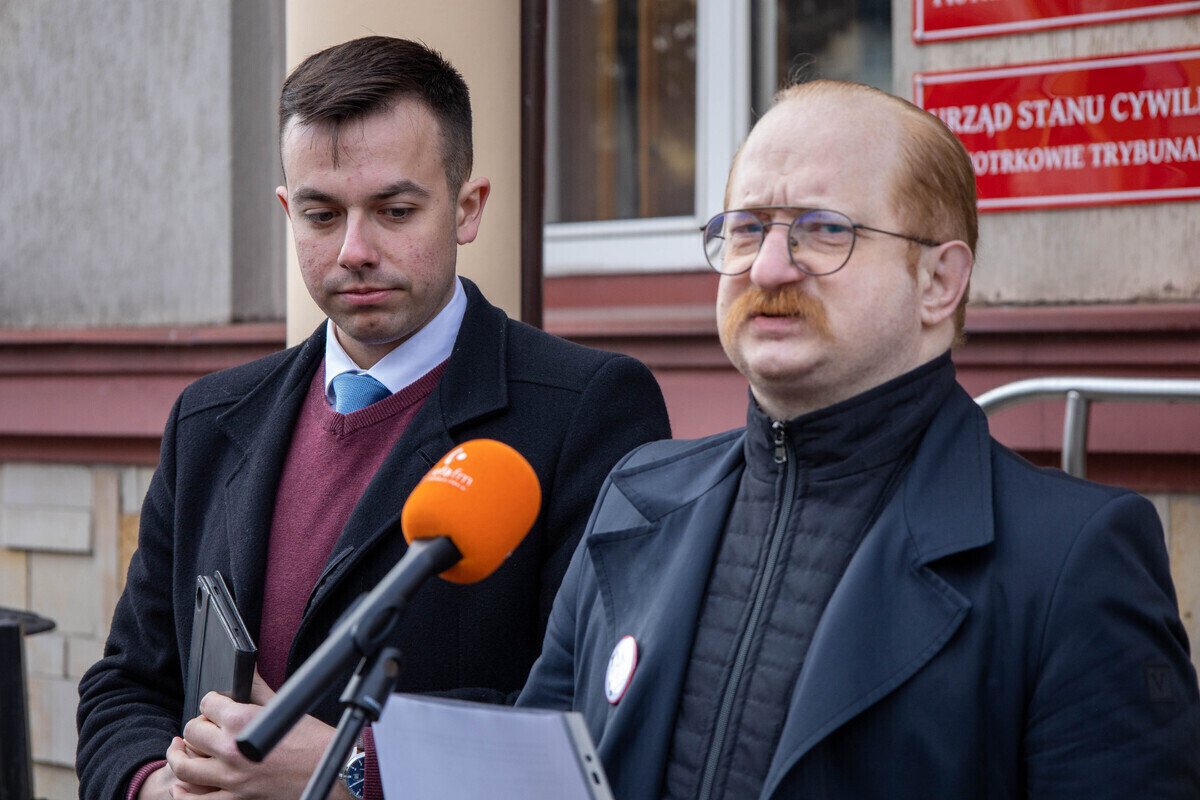 Konferencja Konfederacji w sprawie problemu hejtu w szkołach