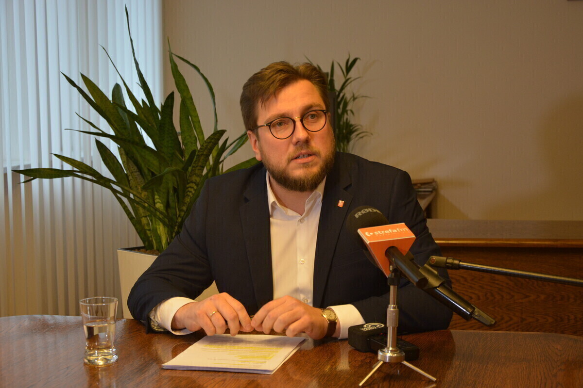 Prezydent Piotrkowa Juliusz Wiernicki przerywa milczenie oficjalne oświadczenie