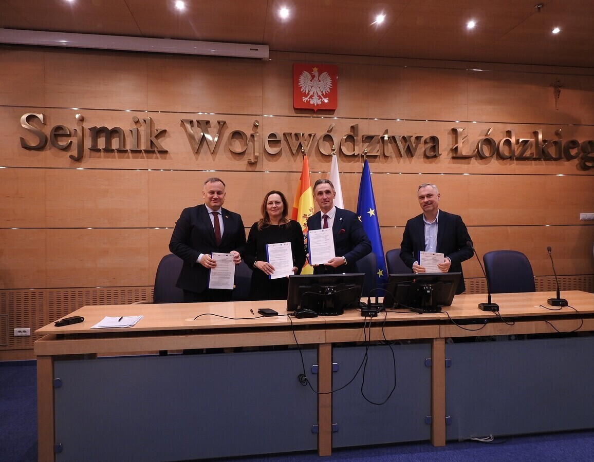 245 mln zł na instalację urządzeń do pozyskiwania odnawialnych źródeł energii. 18 milionów dla Aleksandrowa