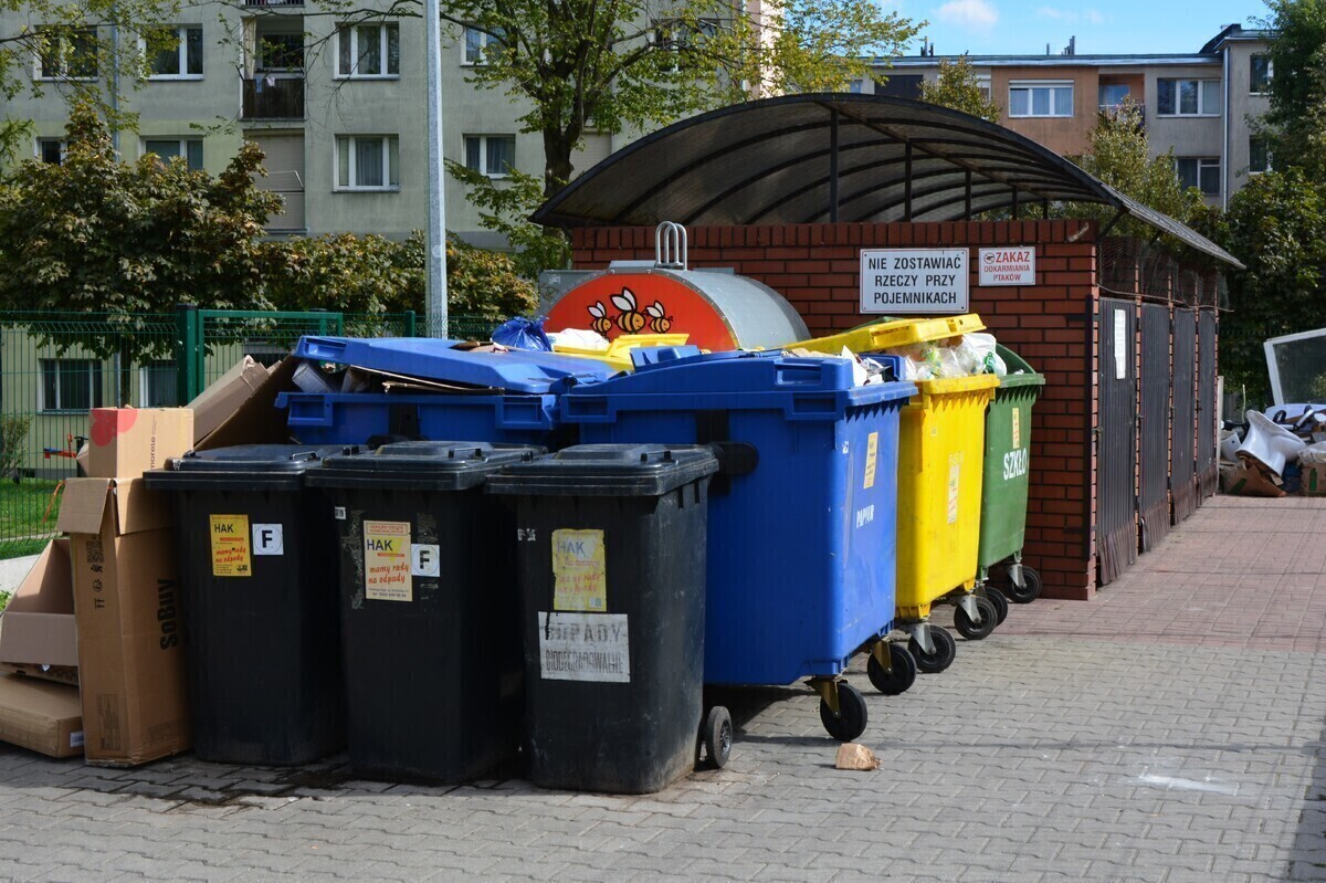 Zmiany w harmonogramie odbioru śmieci w Piotrkowie na 2025 rok