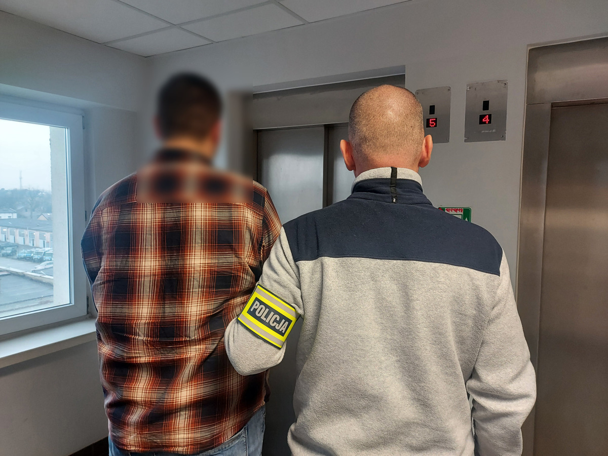 Odpowie za sprzedaż nielegalnego oprogramowania