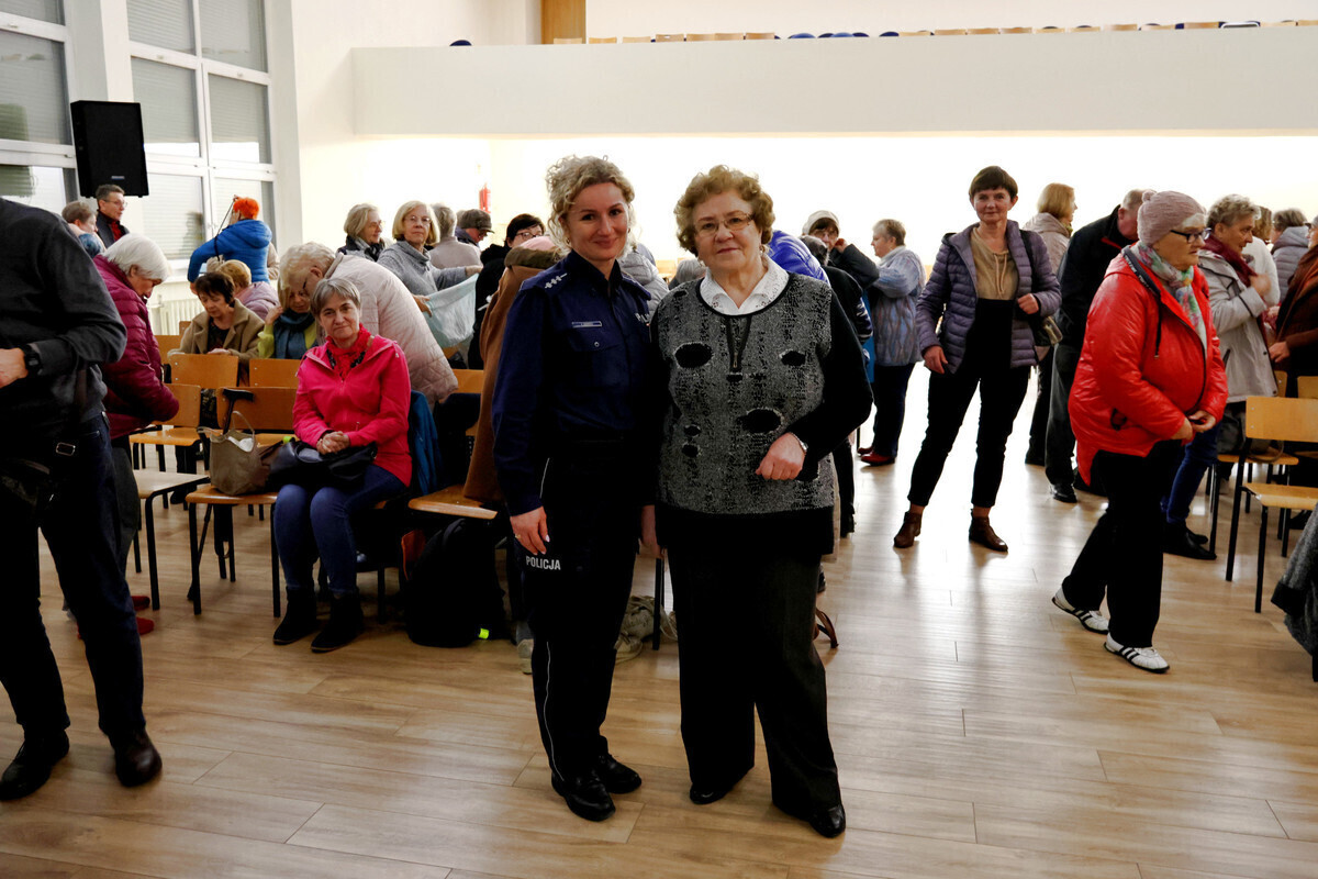 Bezpieczeństwo seniorów to priorytet dla piotrkowskiej policji