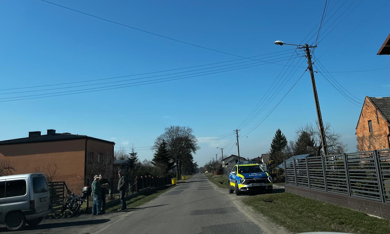 Wypadek z udziałem motoroweru - nieudany manewr wyprzedzania