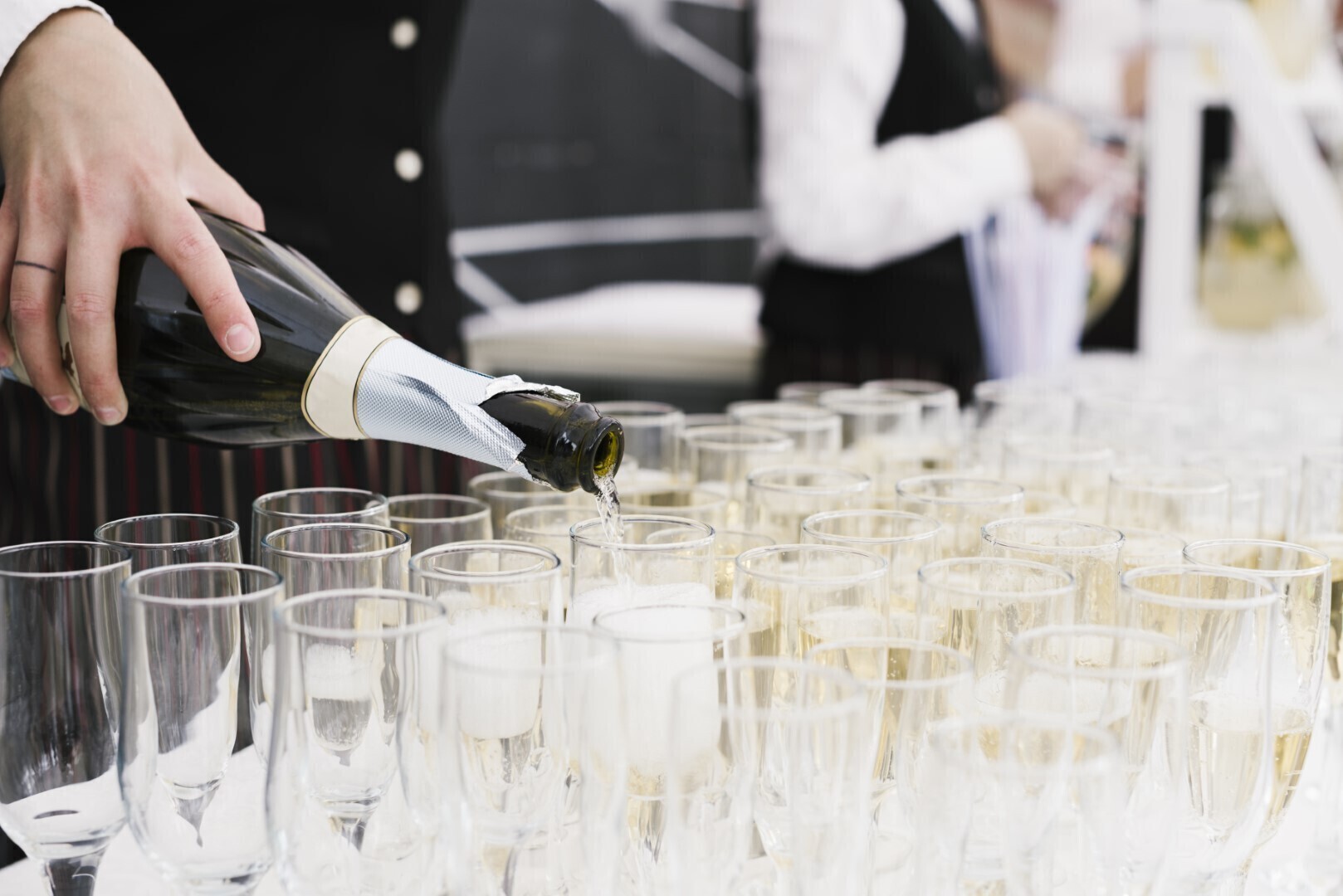 Gdzie wypić prawdziwego szampana w Warszawie