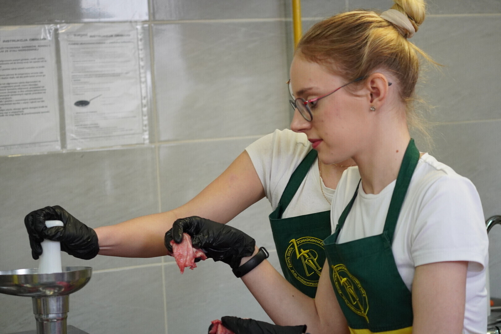 Warsztaty kulinarne z Jakubem Wolskim w ZSP nr 4 w Piotrkowie