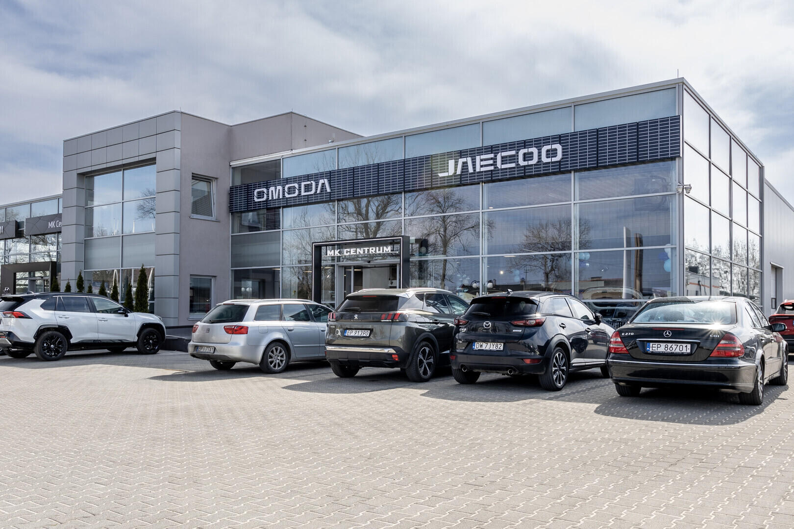 MK Centrum otworzyło salon marek Omoda i Jaecoo