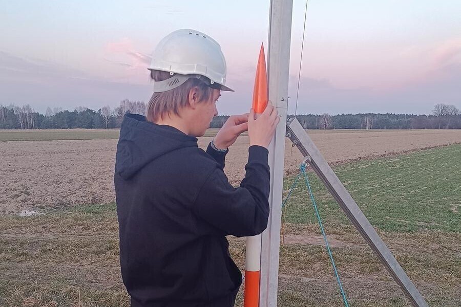 Inżynierowie Przyszłości uczniowie III LO w Piotrkowie z innowacyjnymi pomysłami których projekty mogą w przyszłości znaleźć zastosowanie w transporcie i lotnictwie