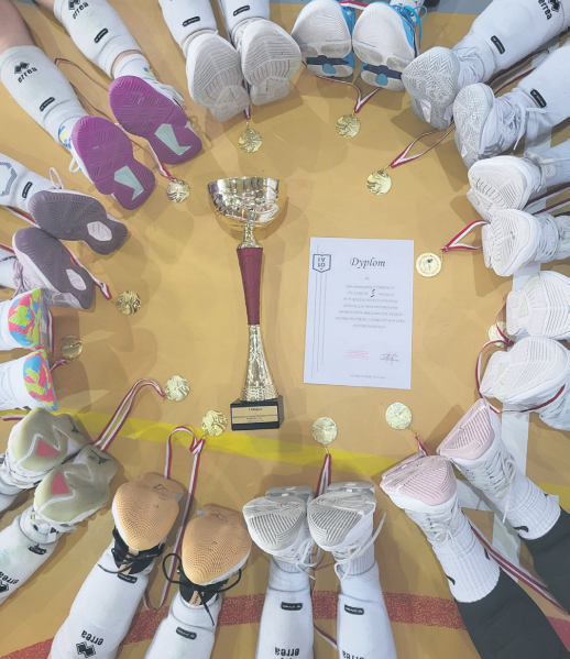 Turniej piłki siatkowej - złoto dla Czarnocina