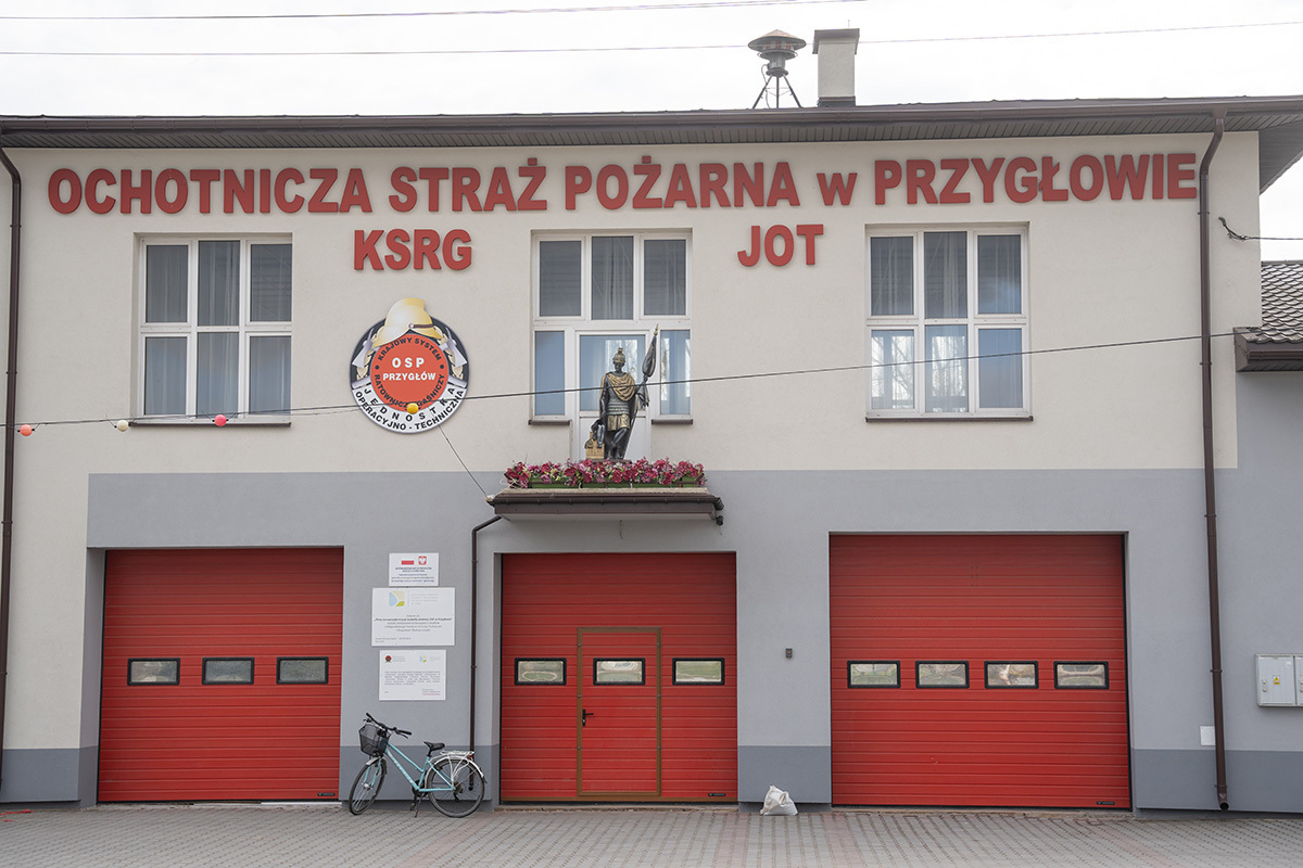 Strażacy z Przygłowa zbudowali boisko - wspólna inicjatywa dla mieszkańców gminy Sulejów