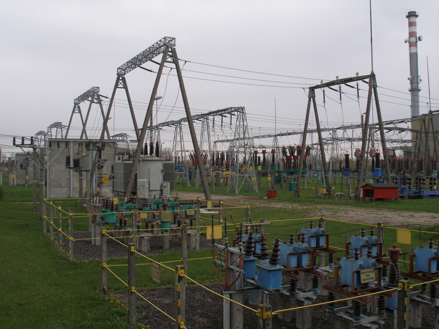 Zmieniasz świat ładując elektryka w Piotrkowie PGE Dystrybucja rusza z nowym projektem ekologicznego rozwoju