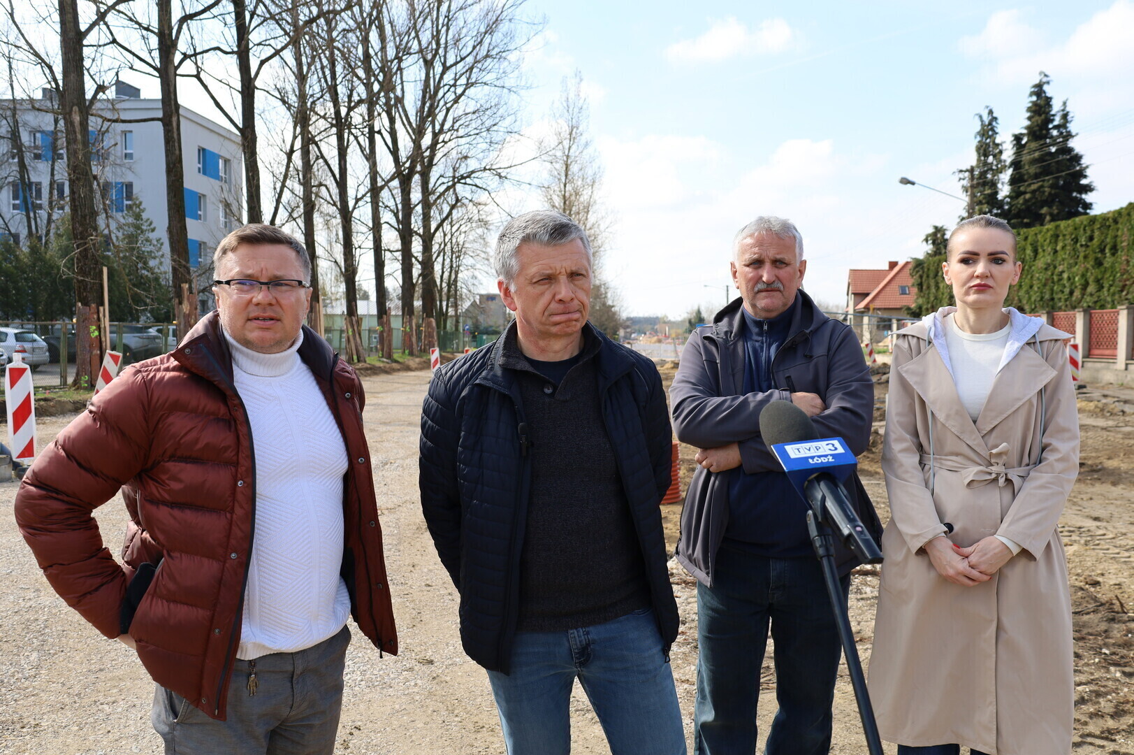 Radni apelują do prezydenta - remont ul. Wolborskiej i Rakowskiej to chaos. Konferencja radnych przy piotrkowskim szpitalu.