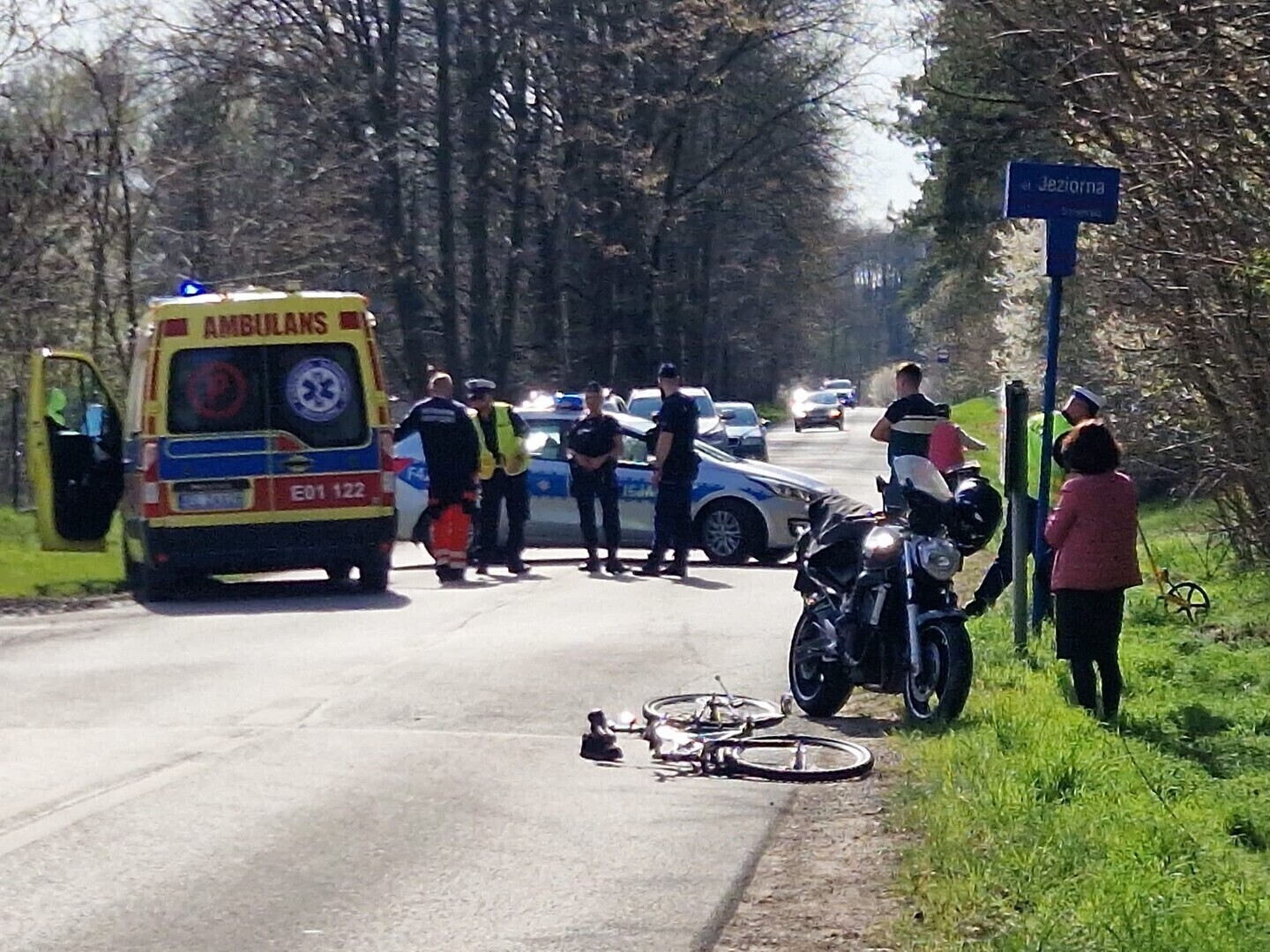Zderzenie motocykla z rowerem na Wierzejskiej. Rowerzysta trafił do szpitala