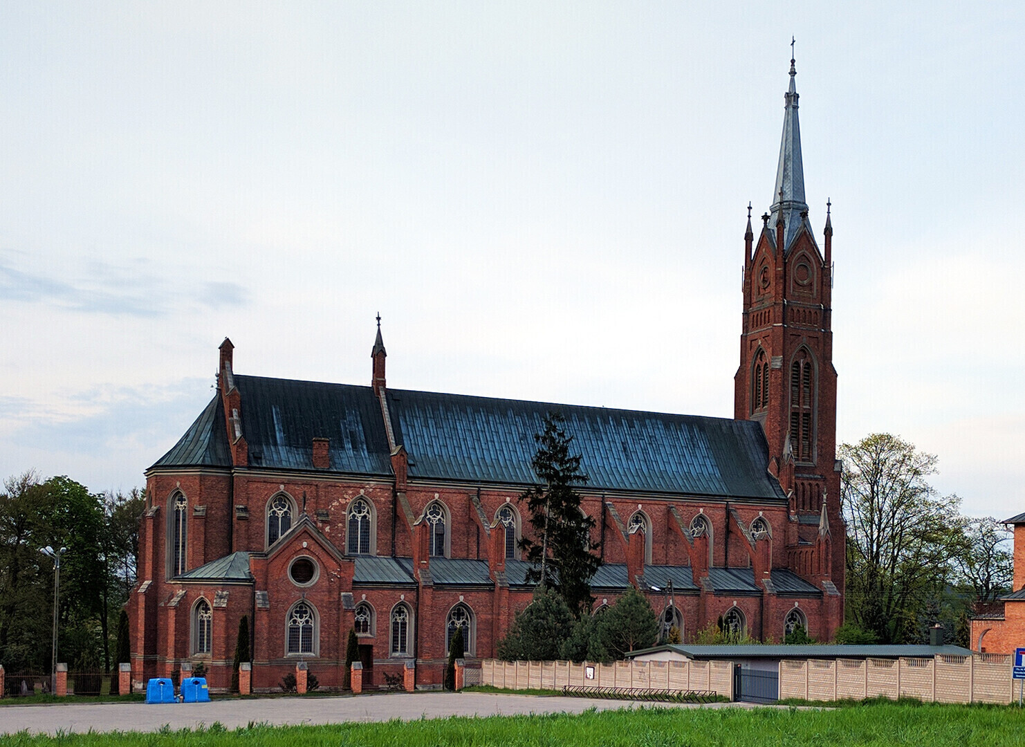 Kościoły i parafie z Piotrkowa i powiatu piotrkowskiego dostaną wsparcie z województwa