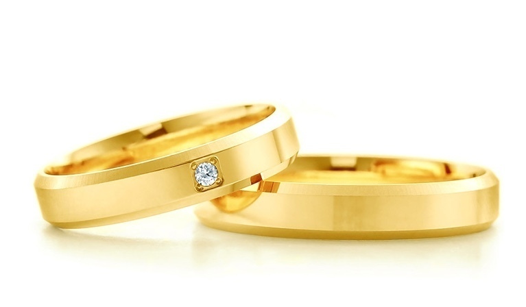 Jaki grawer na obrączkach Najlepsze teksty i cytaty na grawer