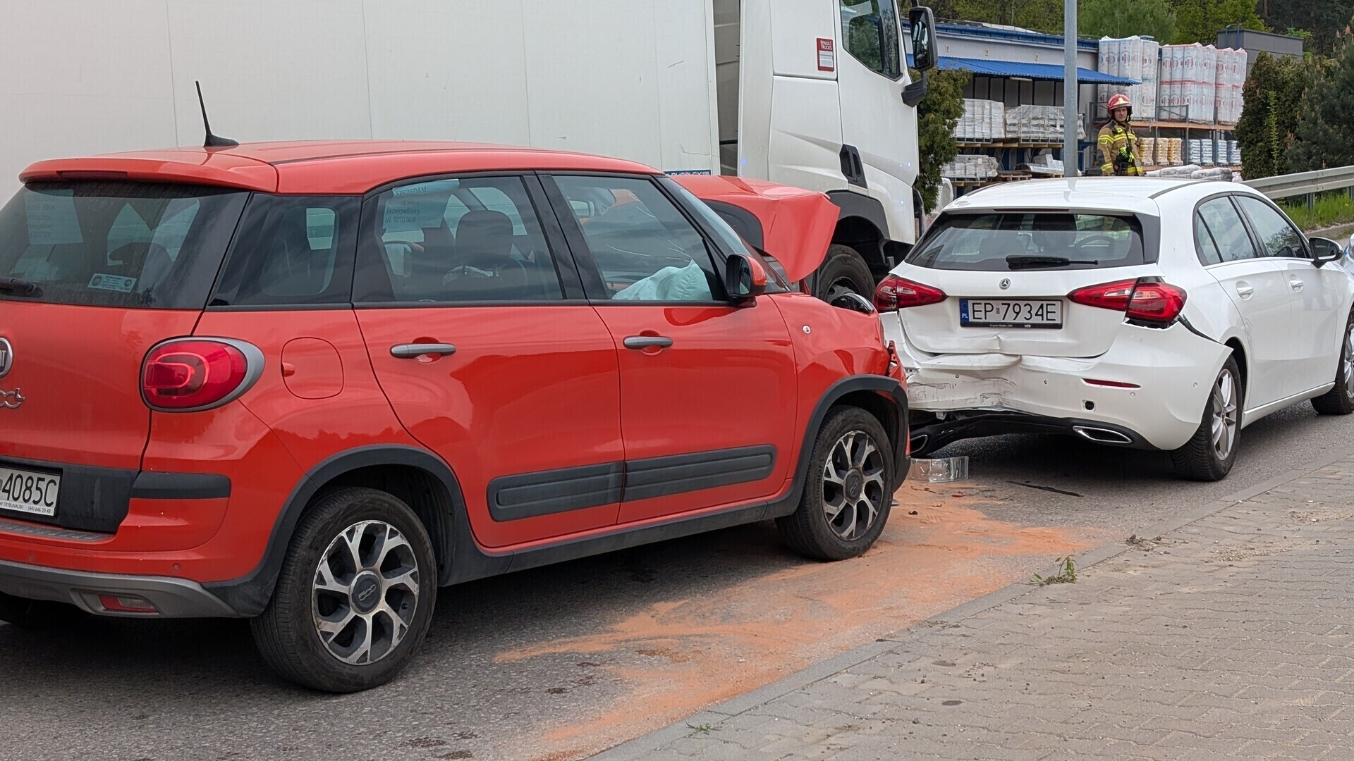 Groźnie wyglądająca kolizja na Wierzejskiej