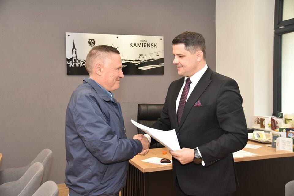 Umowa na przebudowę Roguzia w Gorzędowie w gminie Kamieńsk podpisana