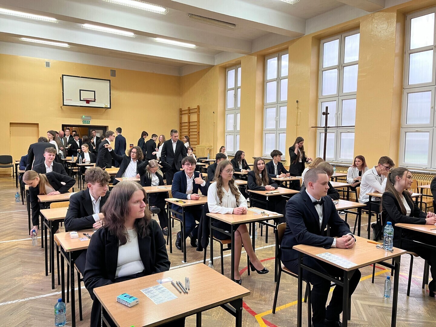 Matura 2025 w III LO w Piotrkowie Trybunalskim. Uczniowie rozpoczęli egzamin z języka polskiego