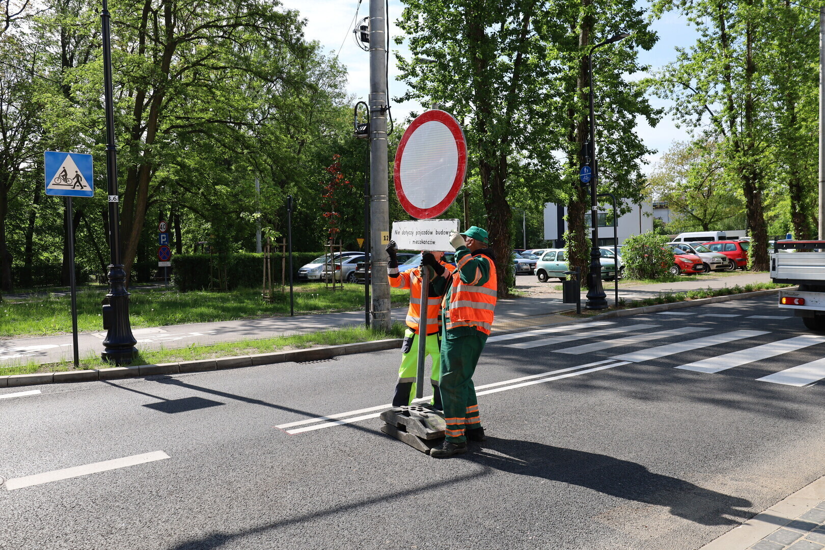 Kolejny etap prac na ul. Roosevelta zakończony. Droga jest przejezdna. Kiedy kolejne prace
