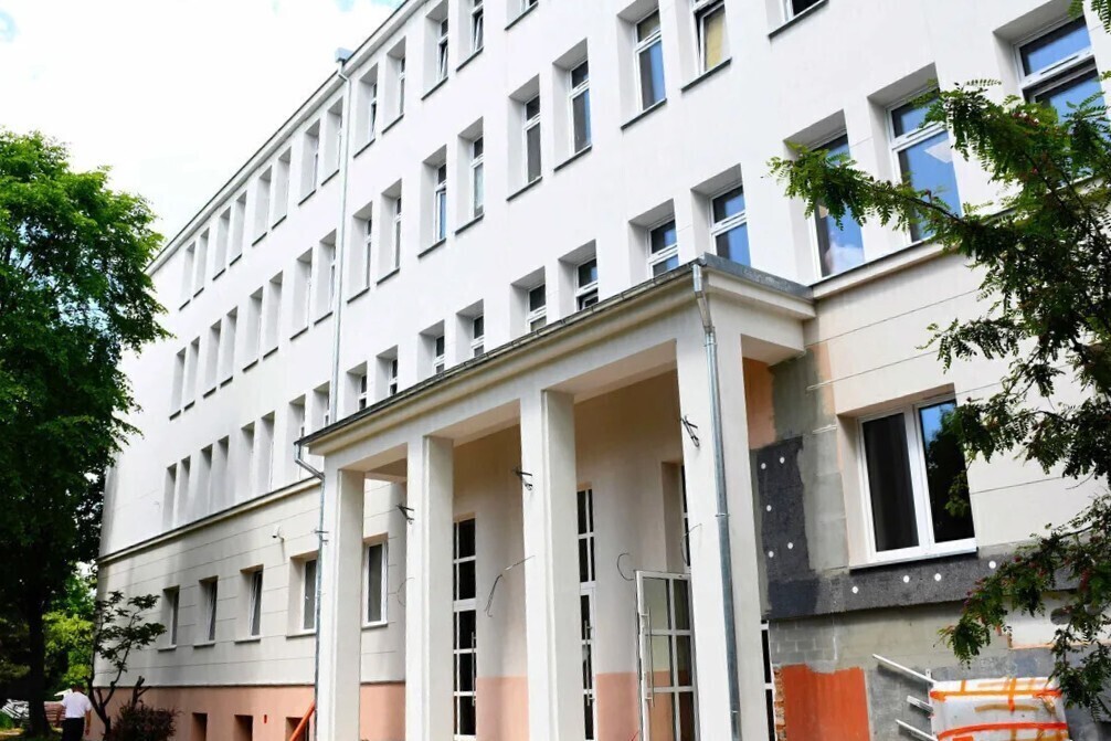 Sprostowanie - Najwięcej tegorocznych absolwentów podstawówek wybiera II i III LO w Piotrkowie