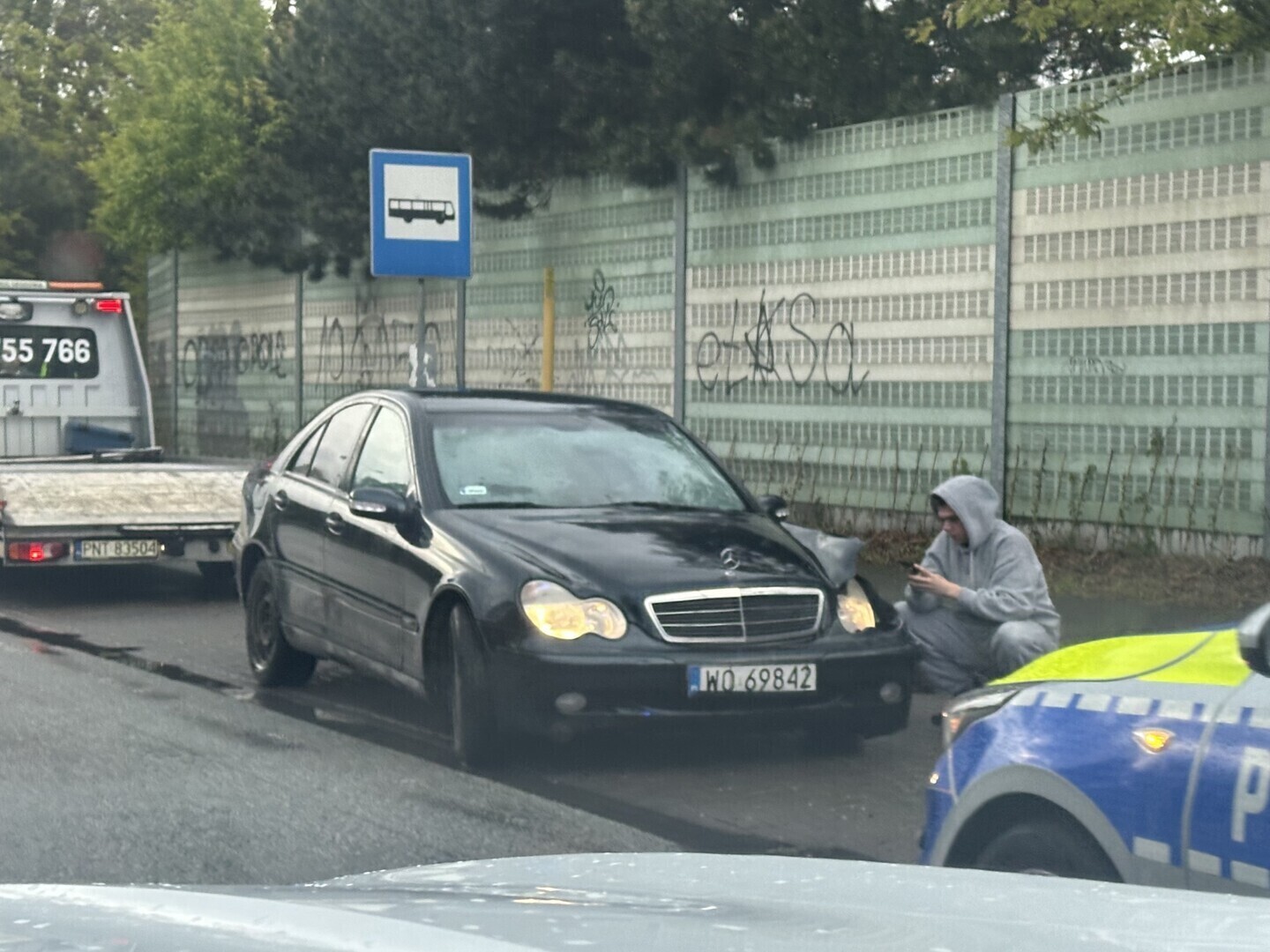 Groźnie wyglądająca kolizja na obwodnicy. Zablokowany jeden pas ruchu