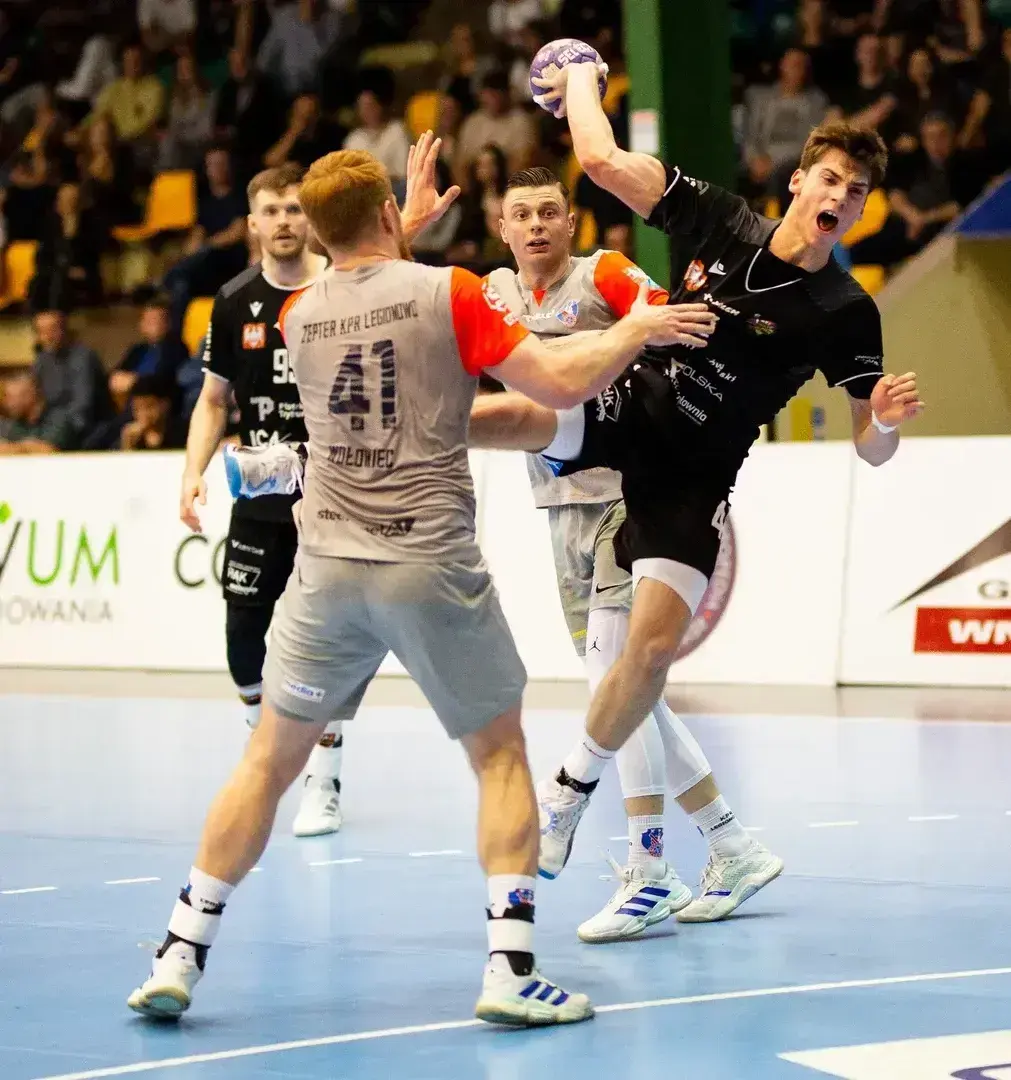 Piotrkowianin pozostaje w Orlen Superlidze choć nie zagrał meczu