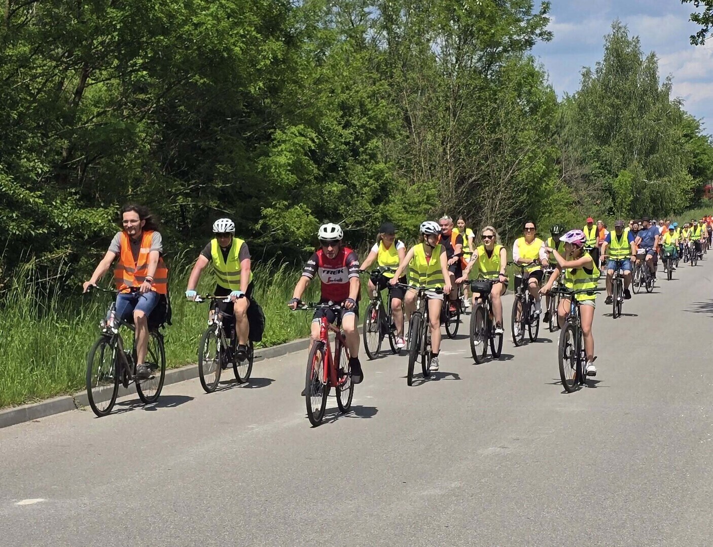 Duża frekwencja w Rodzinnym Rajdzie Rowerowym w gminie Kamieńsk