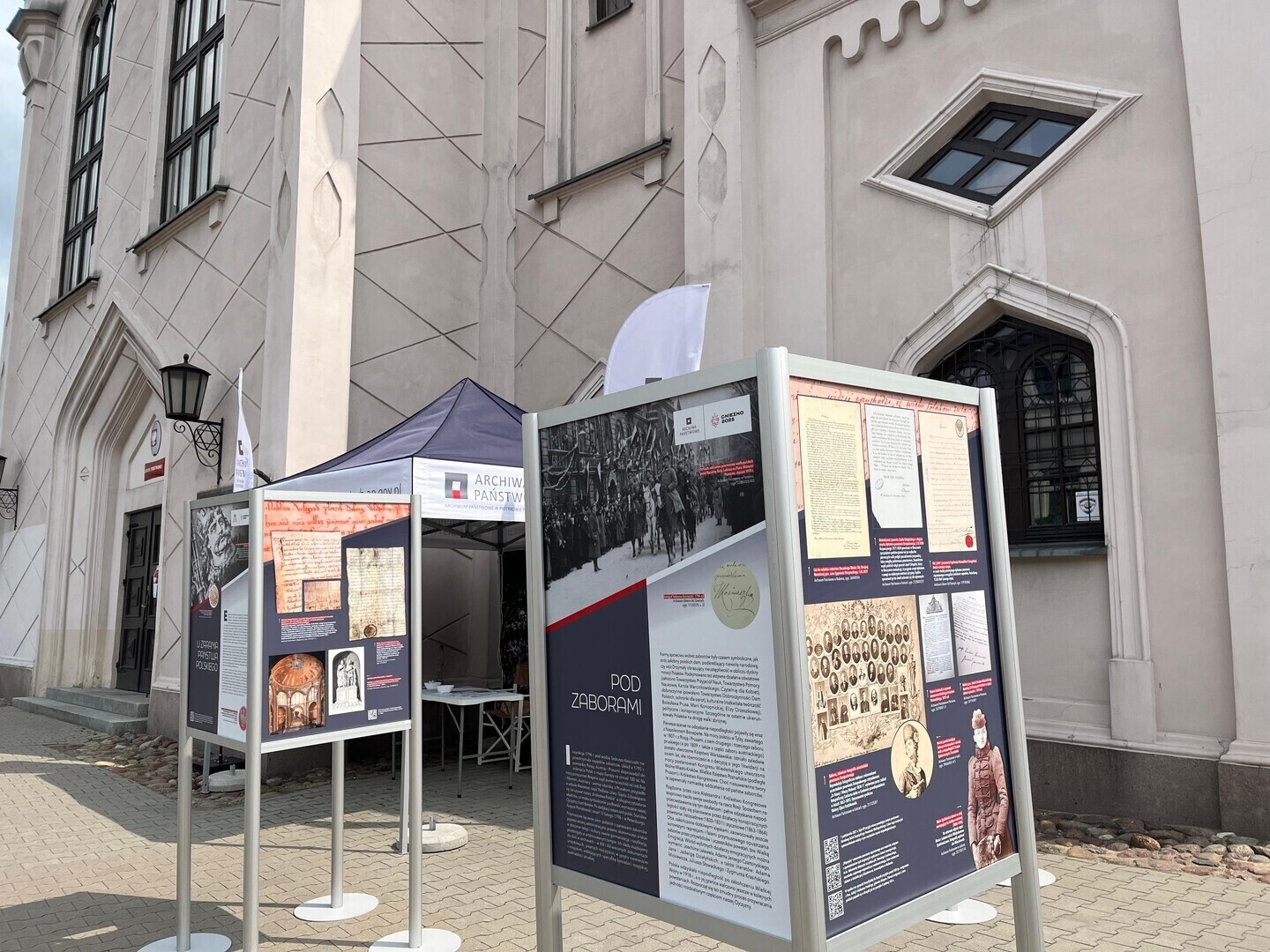 Międzynarodowy Dzień Archiwów w Piotrkowie Trybunalskim. Bezcenne dokumenty i wyjątkowe historie