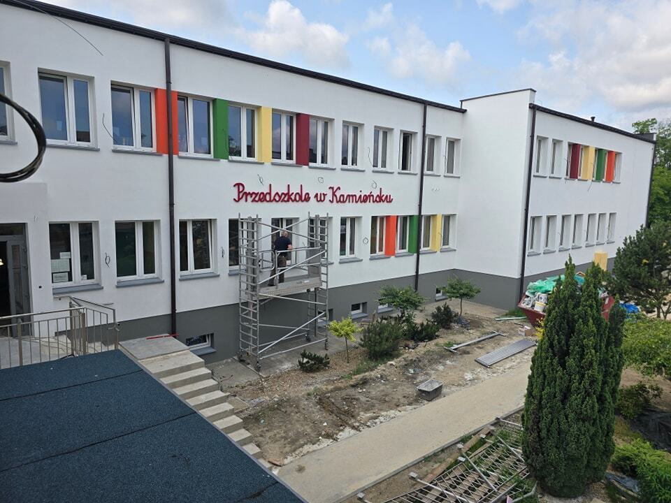 Modernizacja przedszkola w Kamieńsku. Do września remont ma się zakończyć