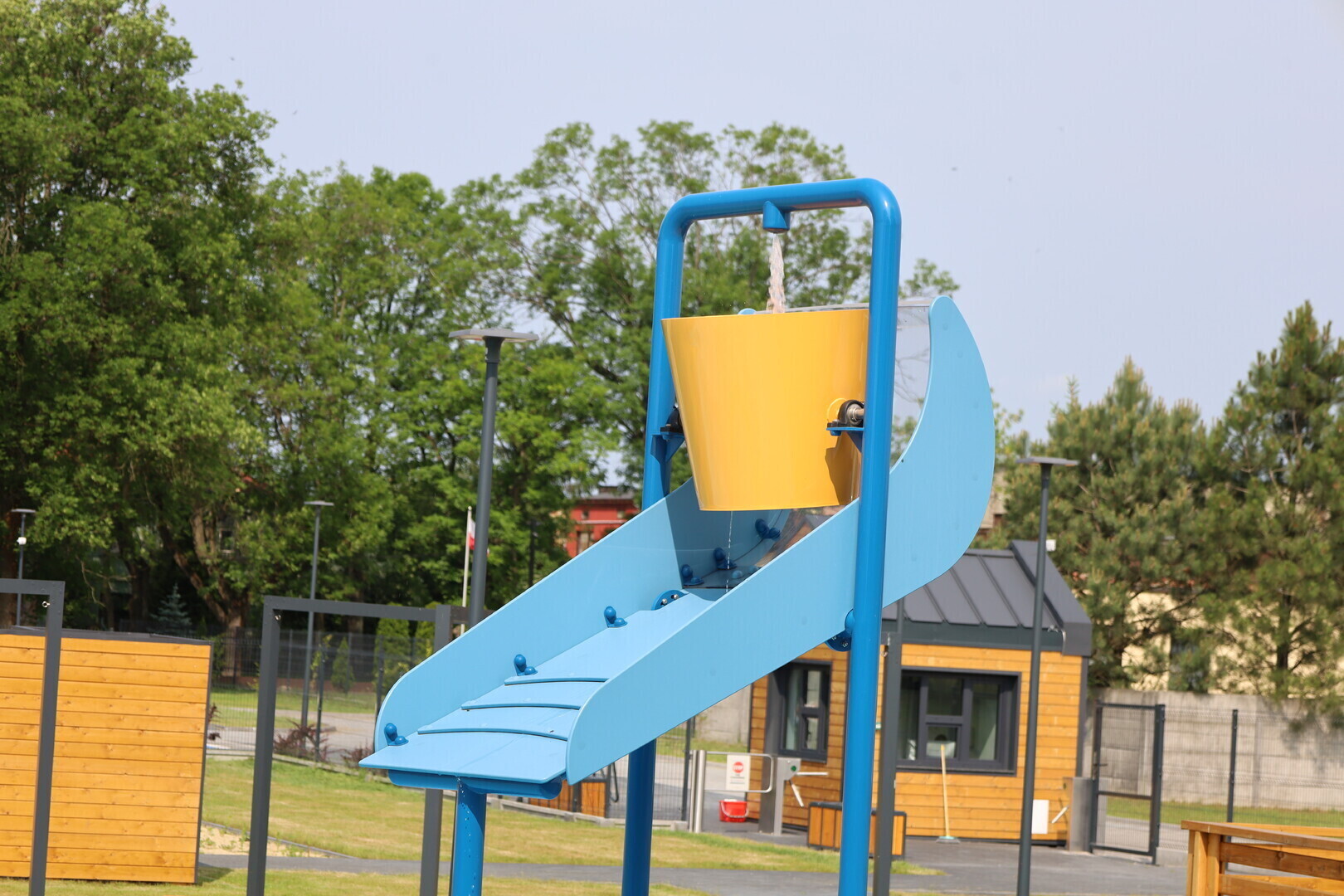 Znamy termin otwarcia basenów letnich w Piotrkowie przy ulicy Żwirki. Sprawdź jak wygląda kompleks