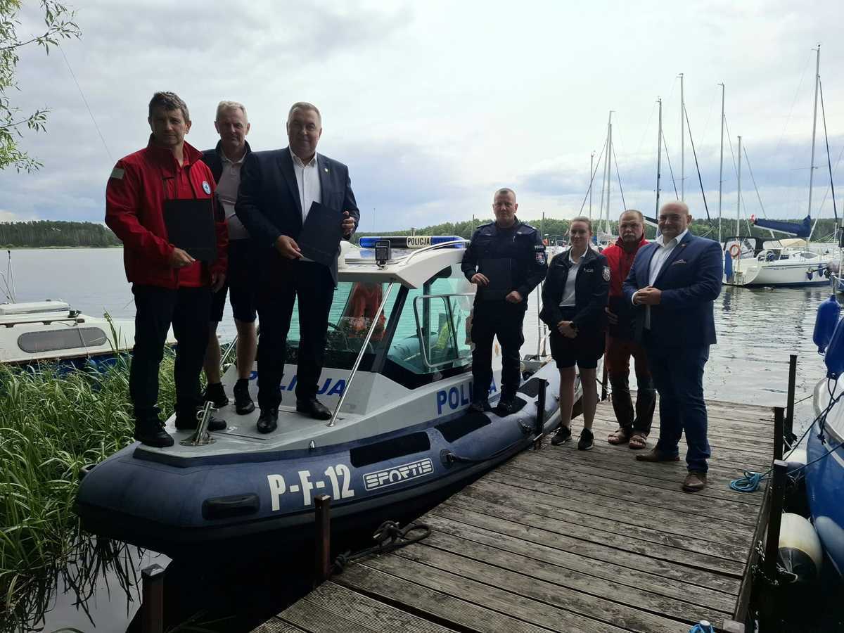 Więcej patroli nad Zalewem Sulejowskim. Porozumienie policji ze starostwem