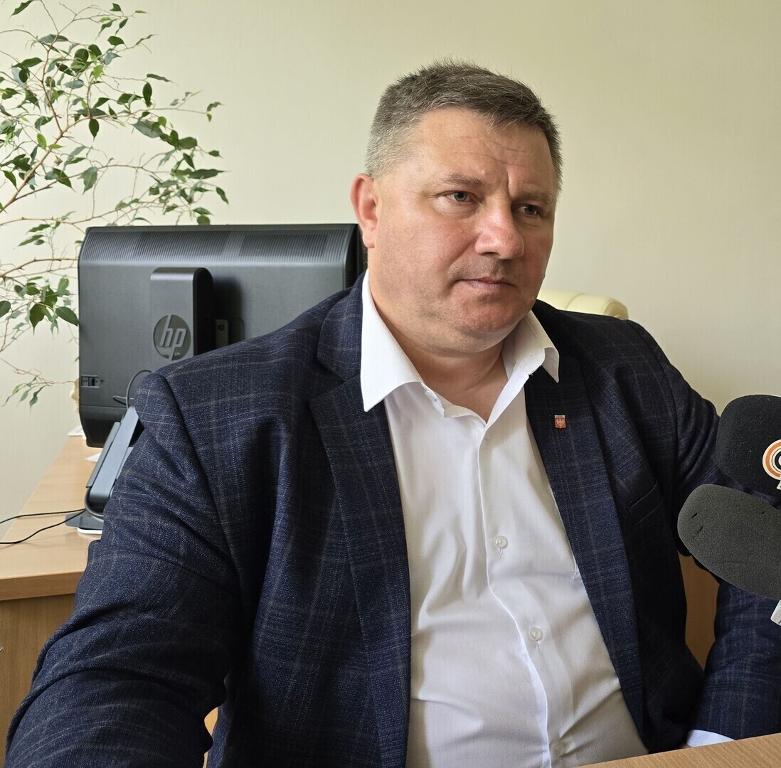 Konferencja prasowa przewodniczącego Rady Miasta Mariusza Staszka w Piotrkowie