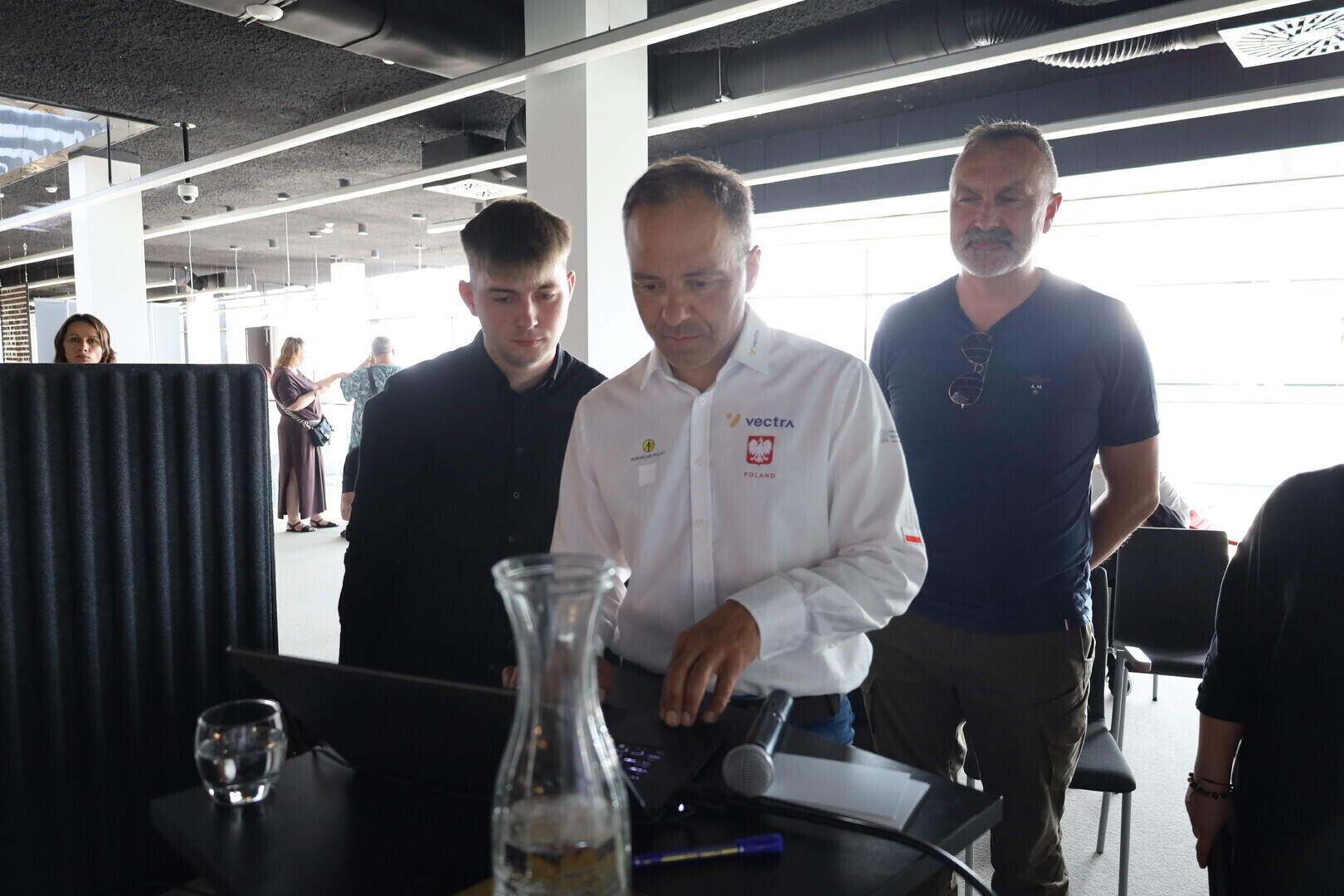 Sebastian Kawa przyciągnął fanów awiacji do mediateki wywiad