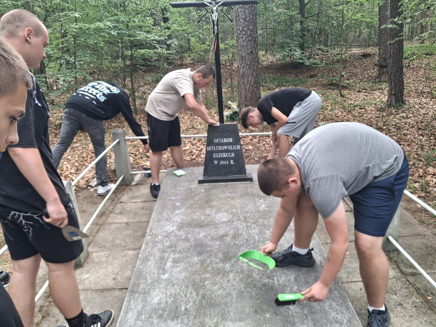 Piotrkowski Klub Historyczny im. ppłk dr Haliny Kępińskiej-Bazylewicz pamięta o zamordowanych